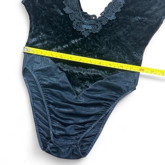 Fantasy Lingerie Bodysuit Women Medium Black Excellent Lace Velvet Goth Y2K 90s